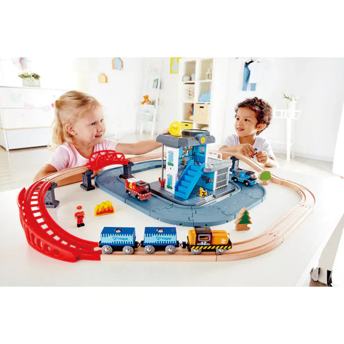 Hape - Emergency Services Hq