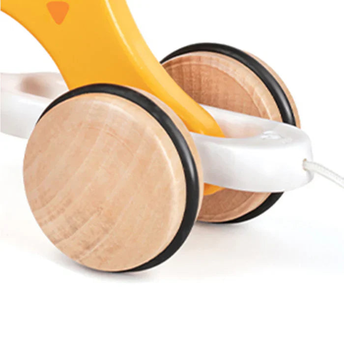 Hape - Squirrel Pull Along
