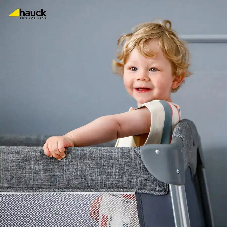 Hauck - Travel Cots Play N Relax Center (Charcoal)