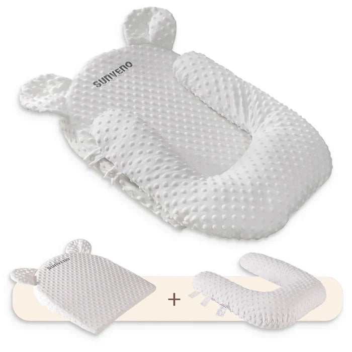 https://cdn.shopify.com/s/files/1/0818/1638/7878/files/SunvenoPortableBabyAnti-spillMilkUShapePillowwith10_Slope.webp?v=1747047407